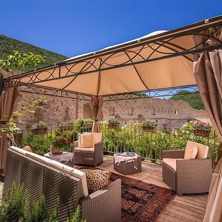 Capodacqua Sleeps 10 Pool Air Con Wifi Villa *