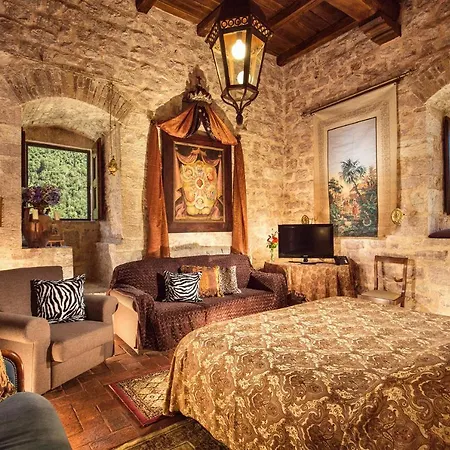 Capodacqua Sleeps 10 Pool Air Con Wifi Villa Capodacqua (Foligno)