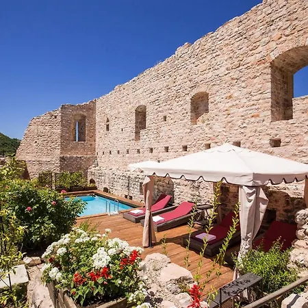 Capodacqua Sleeps 10 Pool Air Con Wifi Villa *